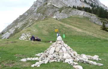 Le Rocher de l’Ours vu Du Col de l’Arc